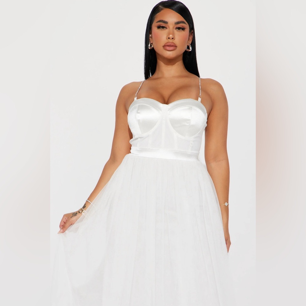 White Gown 🤍